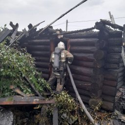 ​Огнеборцы ПЧ Золотухинского района на тушении бани