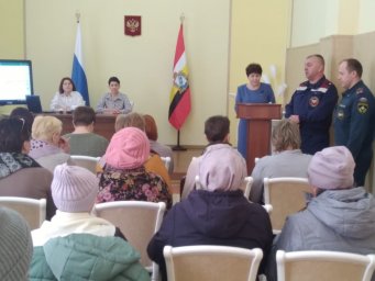 ​Инструктажи на избирательных участках в Хомутовском районе
