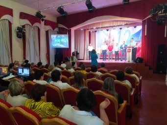 ​В преддверии Дня России в Фатежском районе состоялся праздничный концерт