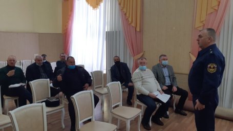 ​Проведение совещания с главами МО по вопросам пожарной безопасности в Хомутовском районе
