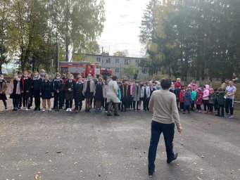 ​Огнеборцы Курского и Кореневского районов на учениях