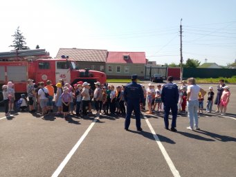 ​Фатежские школьники побывали в пожарной части