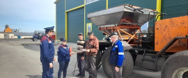 ​Инструктаж по пожарной безопасности с работниками предприятия ООО "Рассвет" Горшеченского района