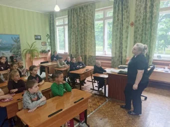 ​Инструктаж по пожарной безопасности для ребят из Пристенского района