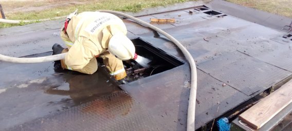 ​Глушковские огнеборцы потушили вагончик