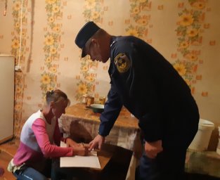 ​В Хомутовском районе рейды продолжаются