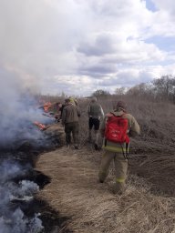 Возгорание сухой травы в Хомутовском районе