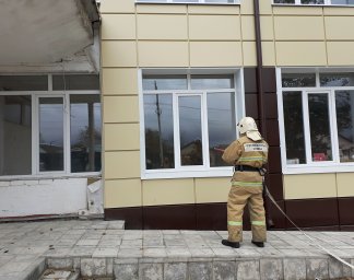 ​Пристенские огнеборцы провели пожарно-тактическое учение в здании СОШ №1 пос. Пристень