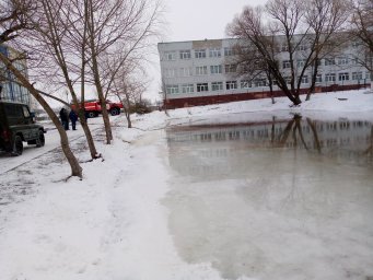 ​Каток для тимских ребятишек