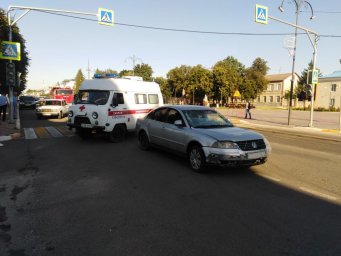 Обоянские и железногорские огнеборцы на ликвидации последствий ДТП