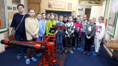 ​Третьеклассники 54 школы в Пожарно-спасательном музее