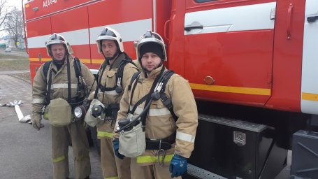 ​Хомутовские пожарные проводят ПТЗ .