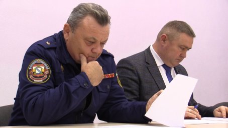 В Октябрьском районе в рамках КЧС подвели итоги осенней проверки противопожарного водоснабжения