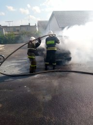 ​Золотухинские огнеборцы потушили автомобиль