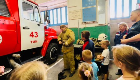 ​&laquo;Непоседы&raquo; в гостях у Тимских огнеборцев