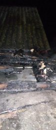 ​Огнеборцы Тимского района на тушении пожара