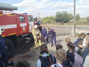 ​Экскурсия в пожарной части Конышевского района