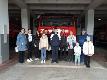 Глушковские ребята в гостях у пожарных