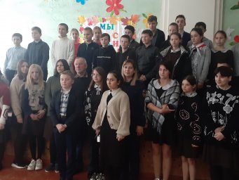 Занятие с детьми в Дмитриевском районе