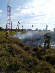 ​Возгорание сухой растительности ликвидировано Хомутовскими огнеборцами