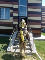 ​Черемисиновские огнеборцы на пожарно-тактических учениях
