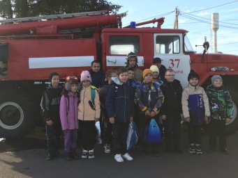 Гости в Поныровской Пожарной части Гости в Поныровской Пожарной части