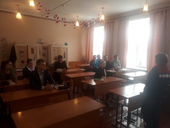 В Тимском районе ребята узнали где получить профессию пожарного В Тимском районе ребята узнали где получить профессию пожарного