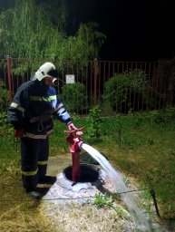 Обоянские пожарные провели проверку водоснабжения