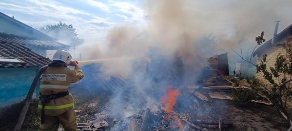 Пожар в поселке Поныри потушен Пожар в поселке Поныри потушен
