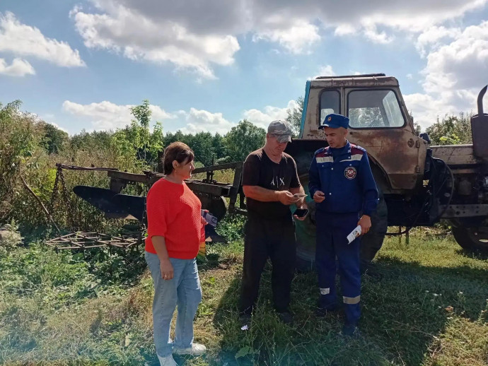 ​Совместный профилактический рейд в д.Большое Анненково Фатежского района