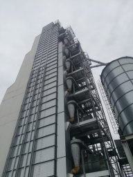 ​Огнеборцы Солнцевского района оперативно ликвидировали возгорание в зерносушилке села Плоское