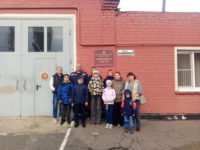 ​Экскурсия в пожарную часть Черемисиновского района