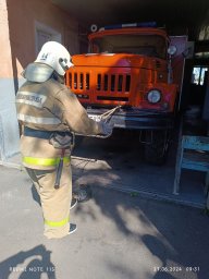 Хомутовские пожарные провели сдачу квартальных зачетов Хомутовские пожарные провели сдачу квартальных зачетов