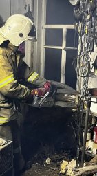 ​Пожарные на тушении пожара в с.Плоское Солнцевского района