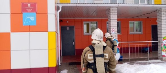 Пожарно-тактические занятия на объекте МДКОУ Детский сад «Улыбка» Пожарно-тактические занятия на объекте МДКОУ Детский сад «Улыбка»