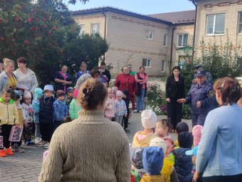 ​Студентам и малышам о пожарной безопасности