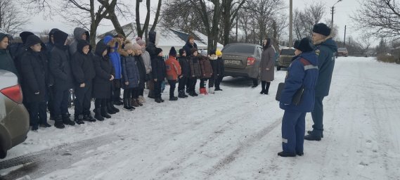 ​Ребятам из Введенской школы Тимского района рассказали о безопасности