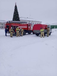 Пожарно-тактические занятия Глушковских огнеборцев Пожарно-тактические занятия Глушковских огнеборцев