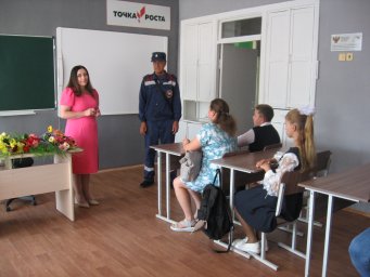 Беседы о пожарной безопасности прошли в школе Обоянского района