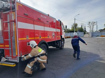 ​Огнеборцы ПЧ Курского района сдали квартальные зачеты