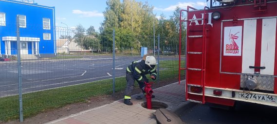 ​Огнеборцы ПЧ Поныровского района на проверке противопожарного водоснабжения