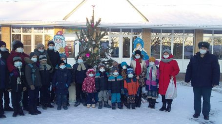 ​Огнеборцы Солнцевского р-на дарят подарки!