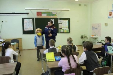 ​О гражданской обороне рассказали ребятам в конышевских школах