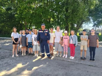 ​Учащимся Рышковской школы Железногорского района рассказали о пожарной безопасности