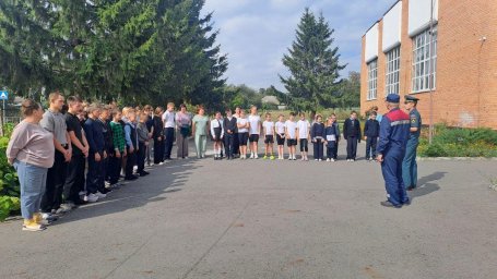 ​Проведение тренировок по эвакуации в общеобразовательных учреждениях в Солнцевском районе