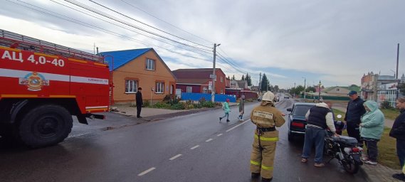 ​Огнеборцы ПЧ Поныровского района на ликвидации последствий ДТП