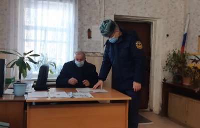 ​Проведение инструктажа с работниками Гламаздинского сельсовета Хомутовского района