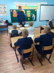 Огнеборцы-спасатели провели открытые уроки Огнеборцы-спасатели провели открытые уроки