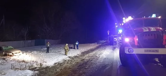 Огнеборцы ПЧ Дмитриевского района на ДТП в с.Куток Новопершинского с/с Огнеборцы ПЧ Дмитриевского района на ДТП в с.Куток Новопершинского с/с