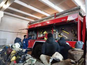 Учащиеся Солнцевского района в гостях у пожарных